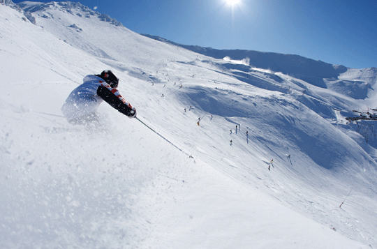 Mt-Hutt-skier
