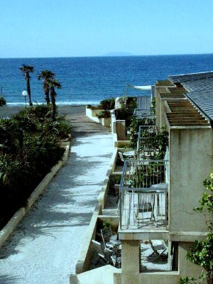 Onetangi Beach Apartments