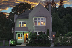 Mandeno House