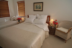 East West Boutique B & B and Apartments