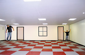 Stuart Landsborough's Puzzling World