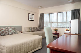 Bay Plaza Hotel