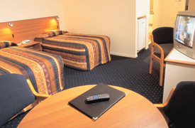 Ventura Inn & Suites Hamilton