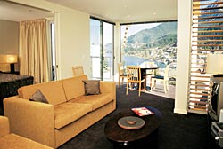 Scenic Circle Aurum Hotel & Suites